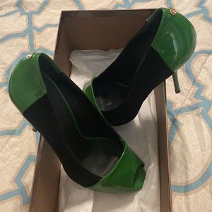 Gucci Peep Toe 👀 sz 38.5